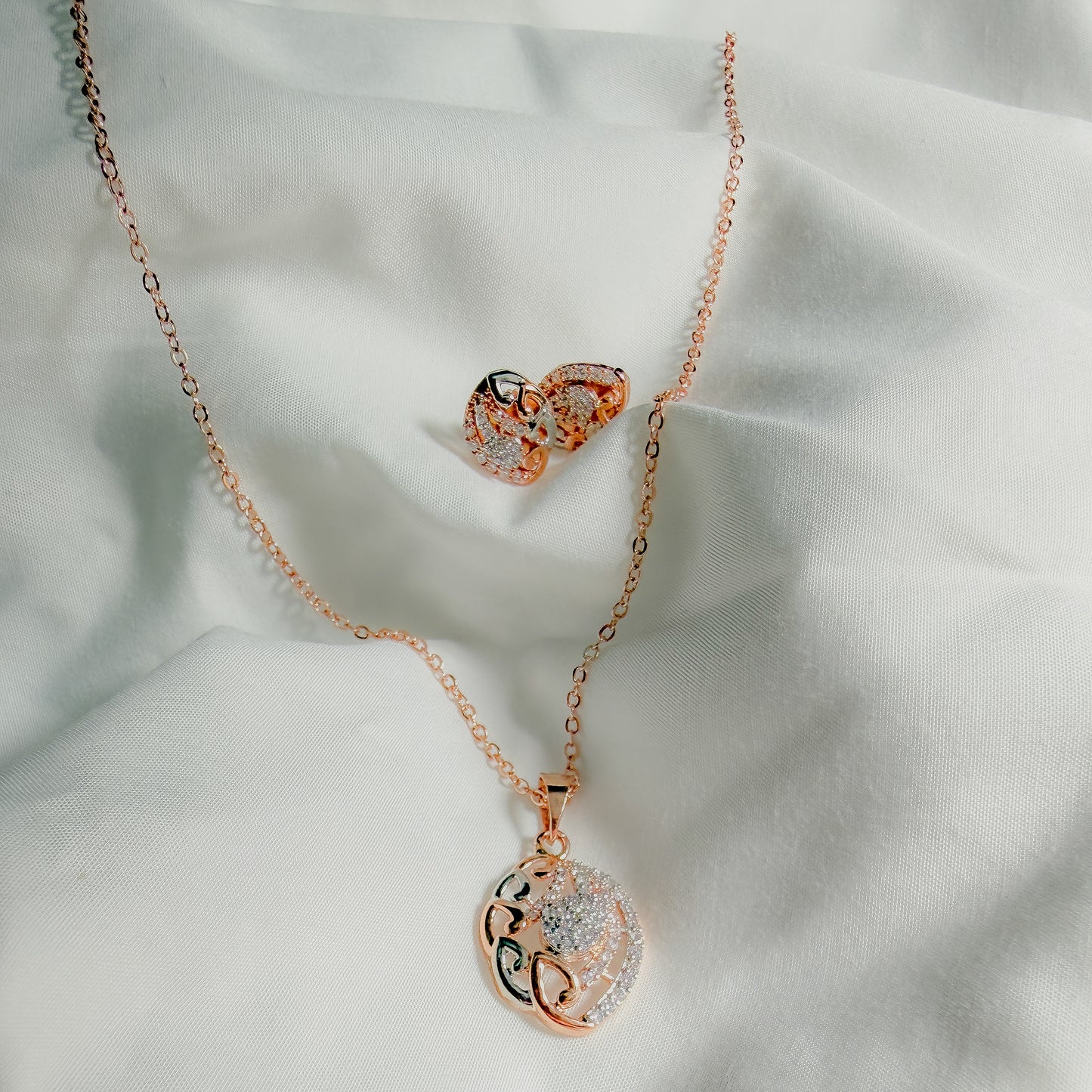 Women’s Rose Gold Dazzle Diamond Pendant & Earring Set – Elegant Daily & Party Wear Jewellery